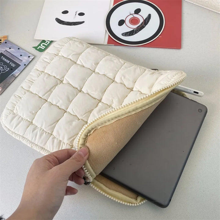 【海外直送品】 11 13 15.6インチ対応 タブレット ノートPC ラップトップ ケース