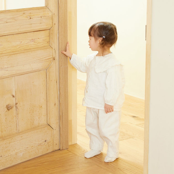 < 1枚 > 指はさみぼうし 蝶番裏側・トンガリ帽子型取り付け型 指挟み防止グッズ