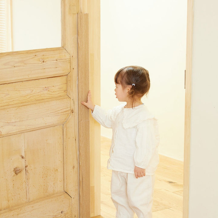 < 2枚 > 指はさみぼうし 蝶番裏側・トンガリ帽子型 取り付け型 指挟み防止アイテム